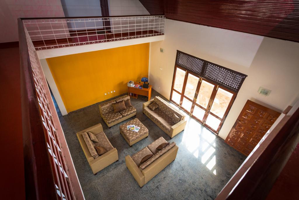 Dayanithi Guest House Jaffna Exterior photo